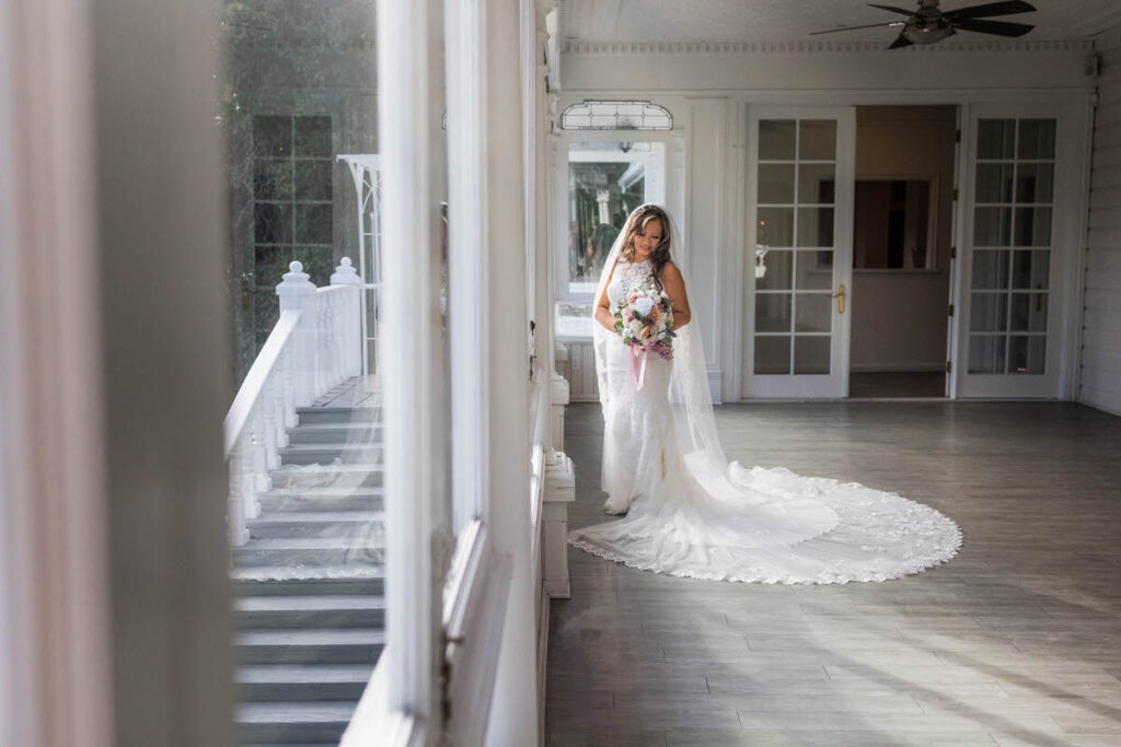 bride-full-dress