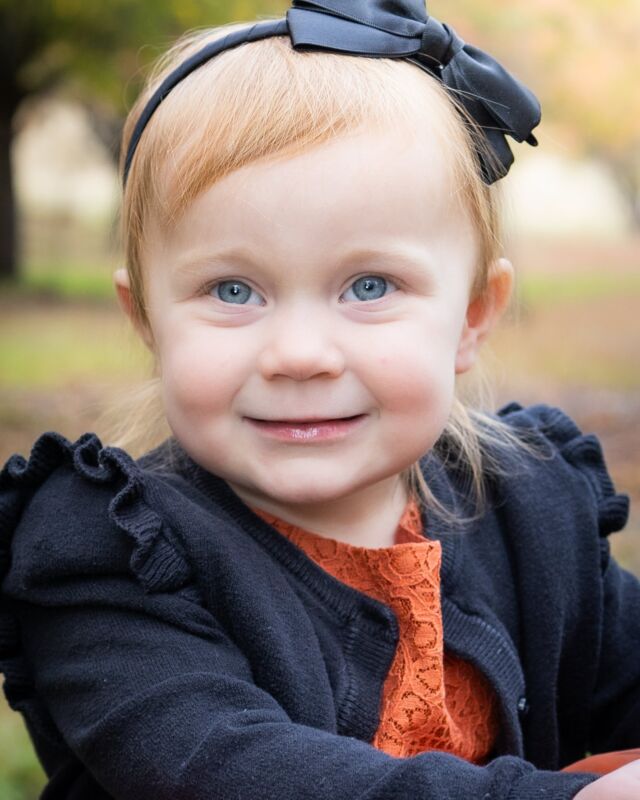 What a colorful photoshoot capturing such a beautiful family. The horse was a hit along with the bubbles. After the shoot mom asked “How was that photoshoot? “ Little Logan’s response made my day, he said “It rocked!” Needless to say we had fun enjoying the wonderful fall weather before the rain. 💕 #familyphotography #familyphotoshootideas #familyphotoshoot